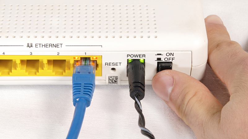 Khoi-dong-lai-Router-Wifi-va-thiet-bi